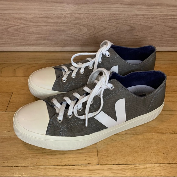 Veja Other - Veja Wata II Low Top Men's Sneakers - Size 11.5
